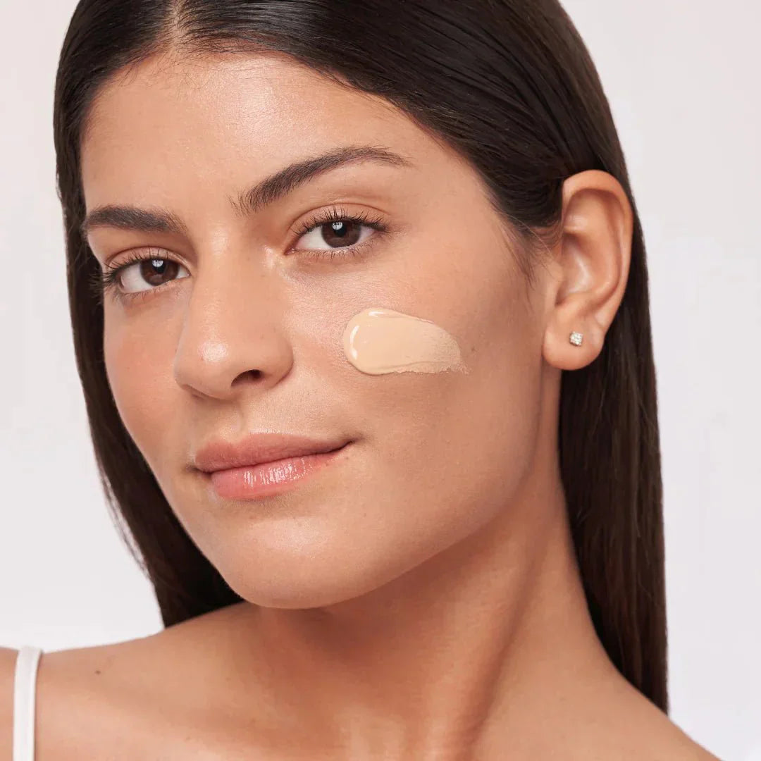 Alastin - HydraTint Pro Mineral Broad Spectrum Sunscreen SPF 36 - 